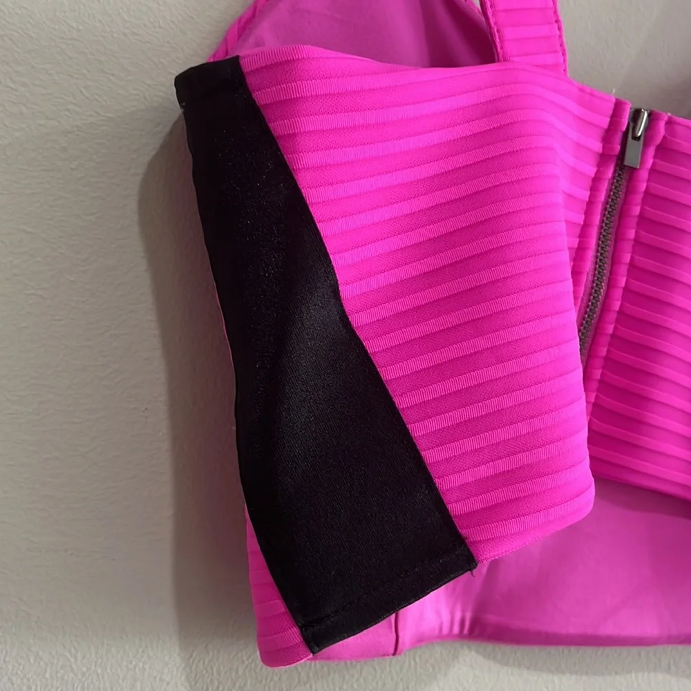 Express Hot Pink Crop Top Size Small - Picture 7 of 9